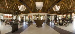 Nội thất lối vào
