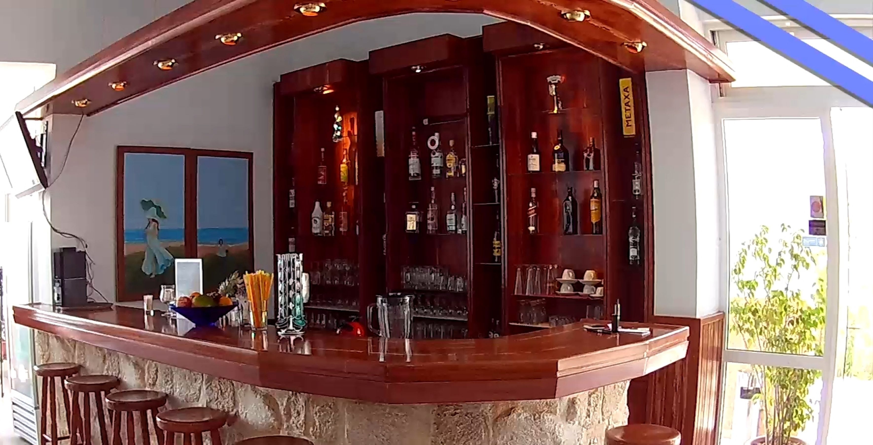 Bar (en la propiedad)