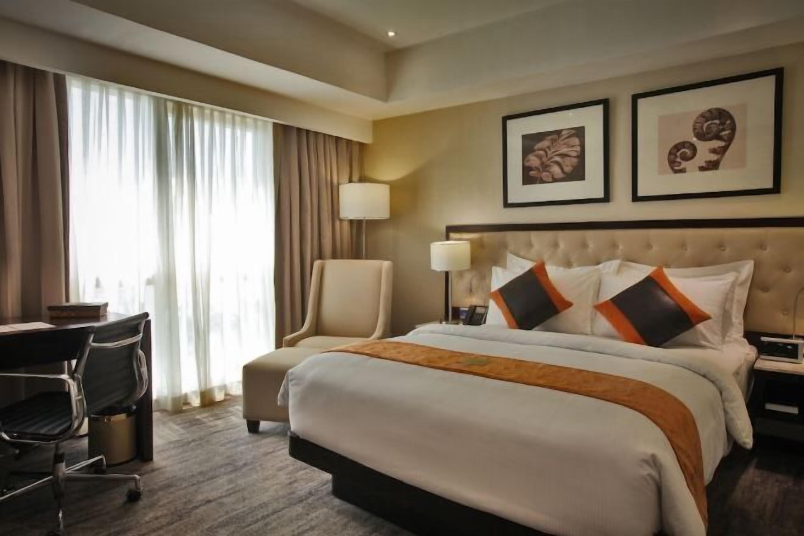 Minibar, in-room safe, desk, blackout curtains