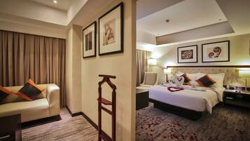 Minibar, in-room safe, desk, blackout curtains