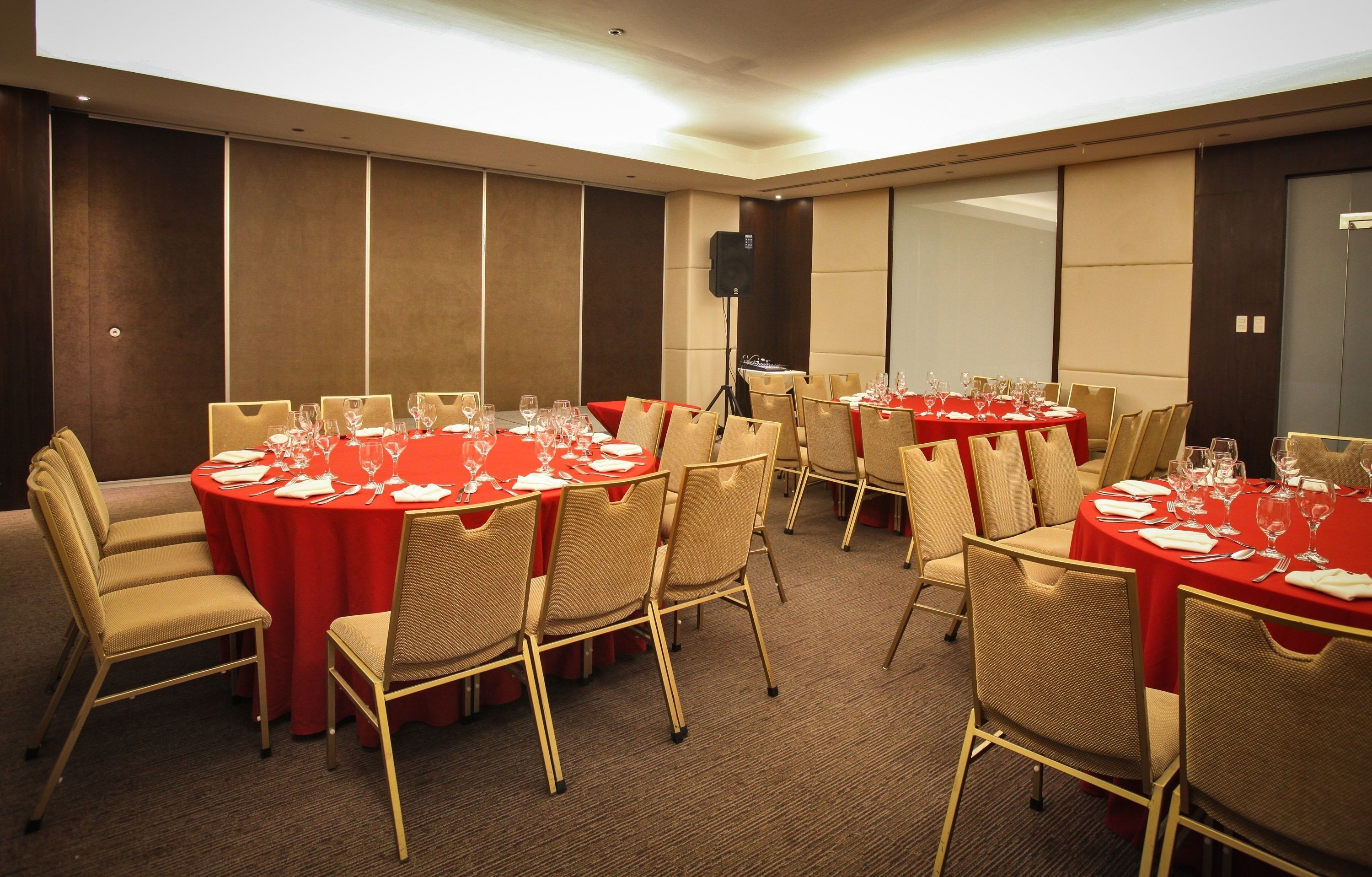 Meeting facility