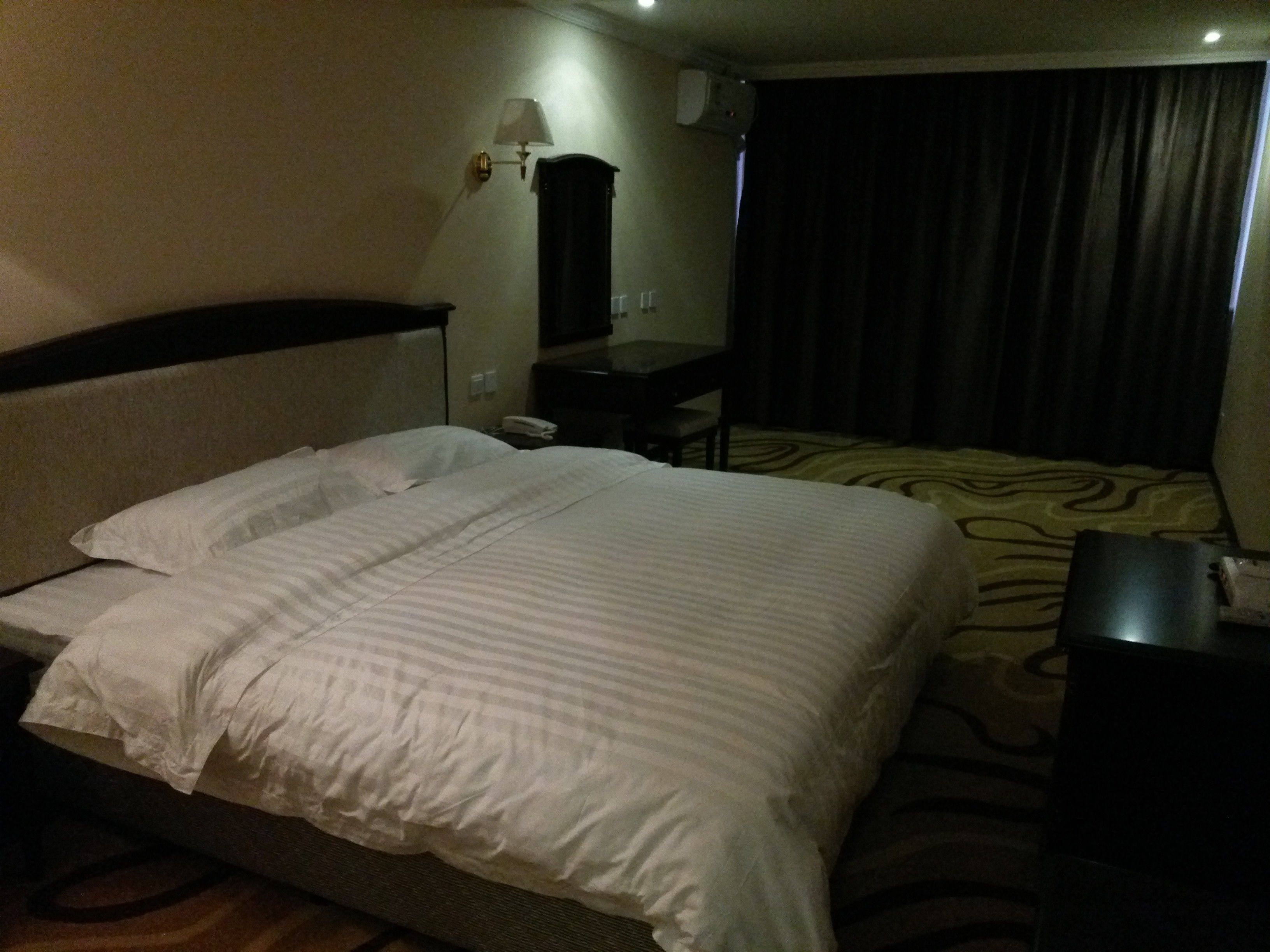 business double room | free wired internet