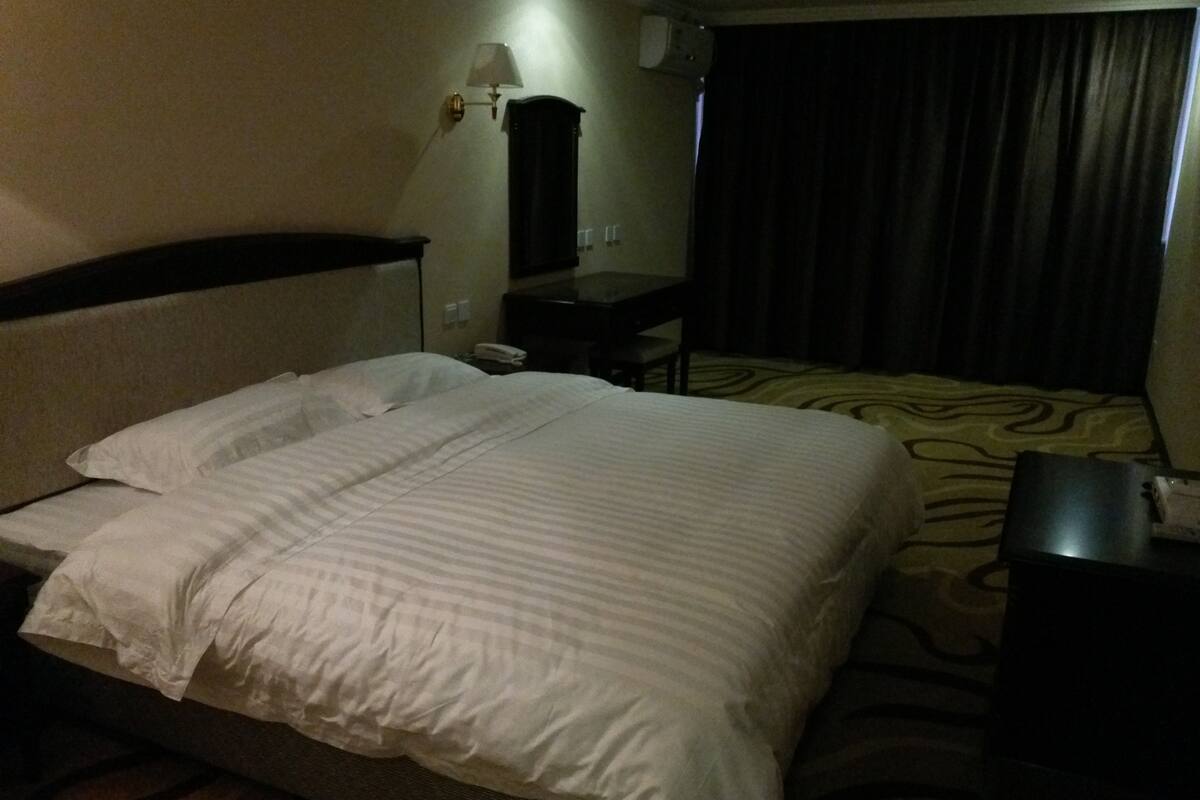 business double room | free wired internet