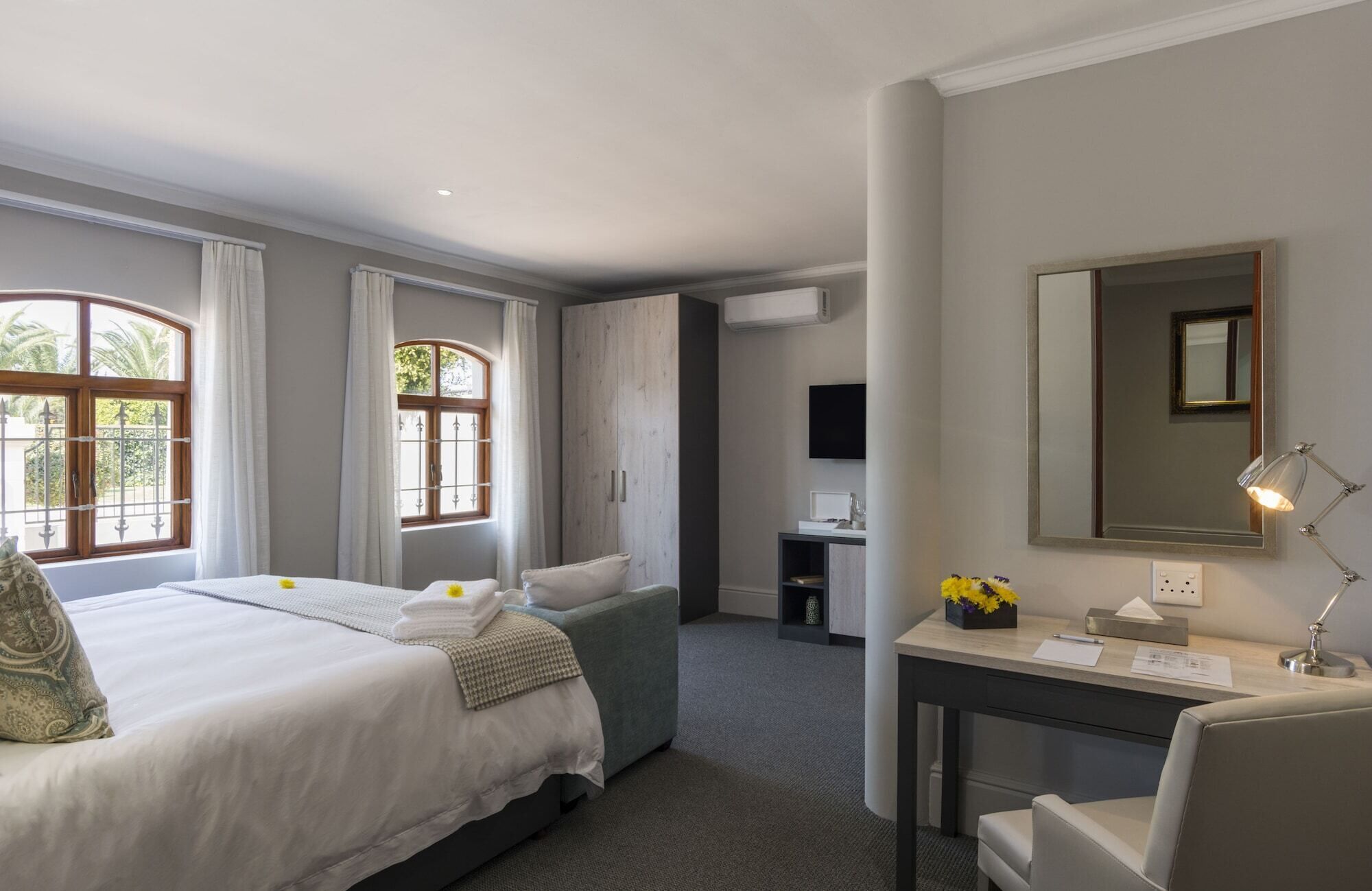Premium bedding, minibar, in-room safe, free WiFi