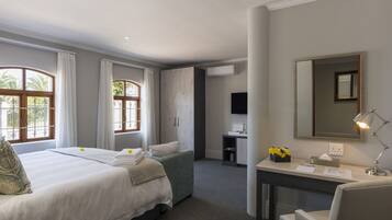 Premium bedding, minibar, in-room safe, free WiFi