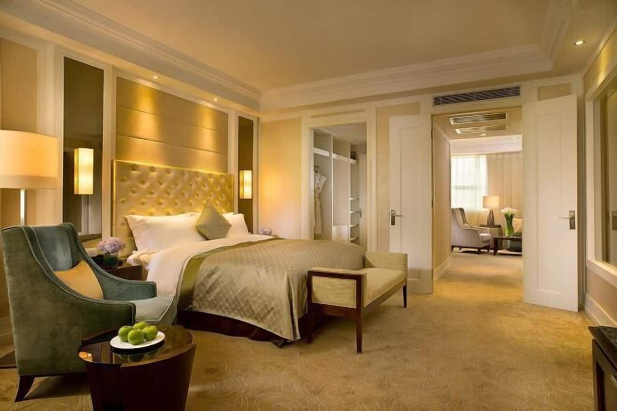 Rollaway beds, free WiFi