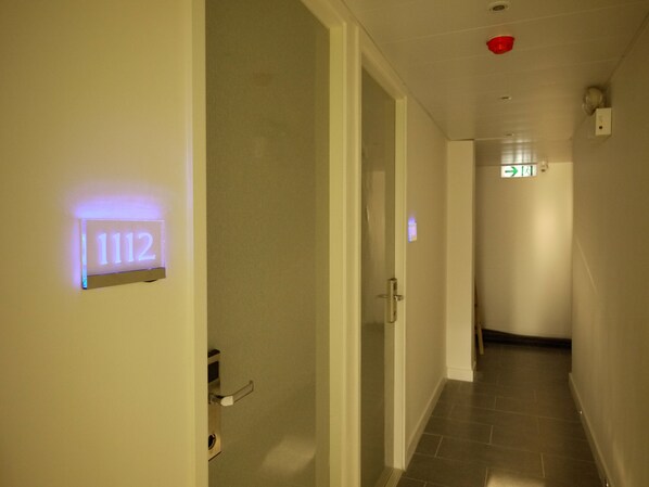 Hallway - Panda's Hostel - Stylish (Kowloon)