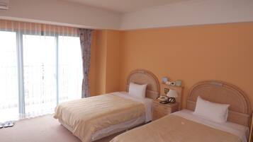 Iron/ironing board, free WiFi