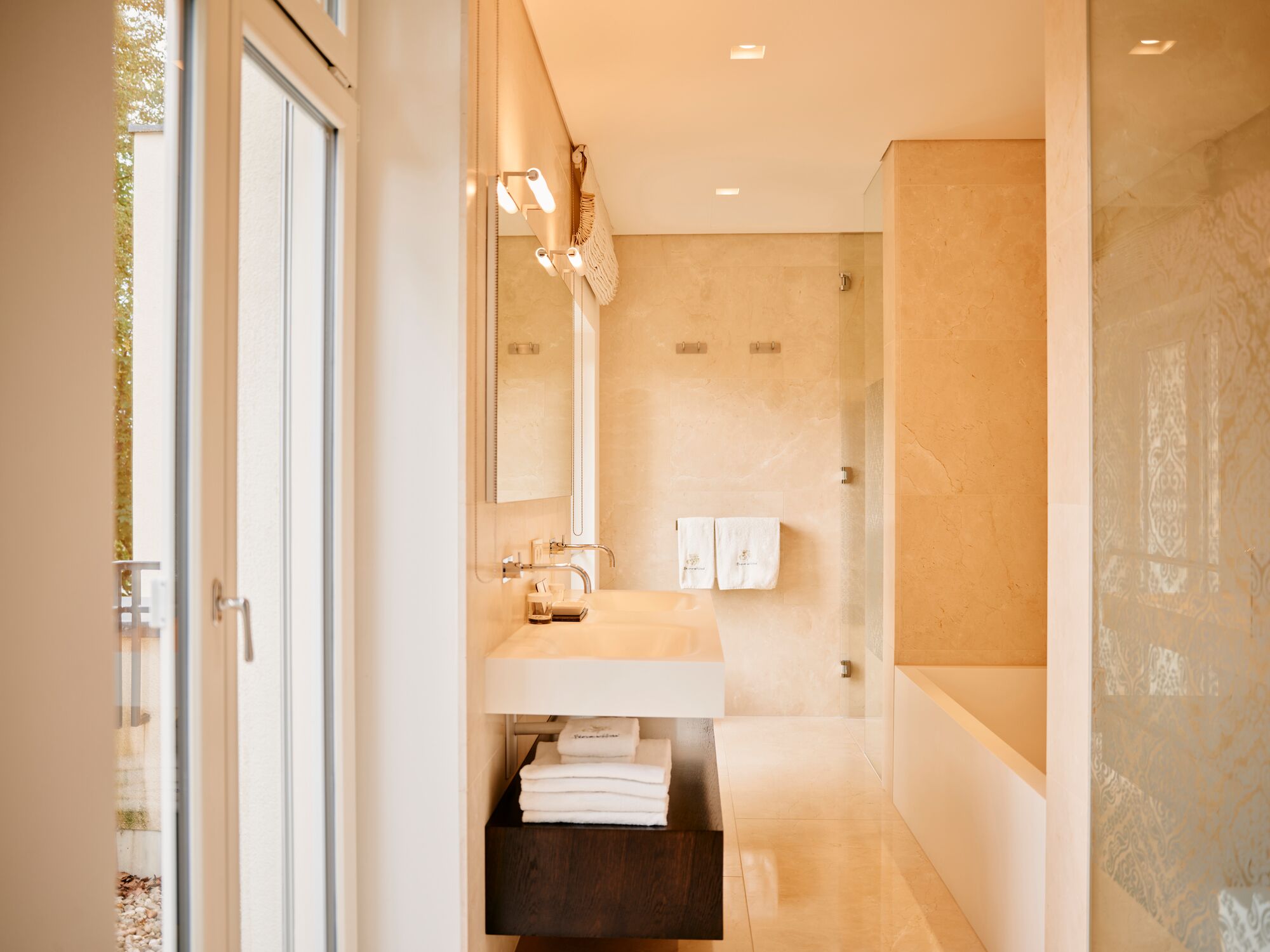 comfort penthouse, 1 king bed, patio, park view | bathroom | hair dryer, bathrobes, slippers, towels