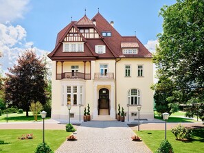 Bagian depan properti