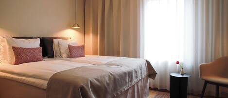 In-room safe, individually decorated, individually furnished, desk