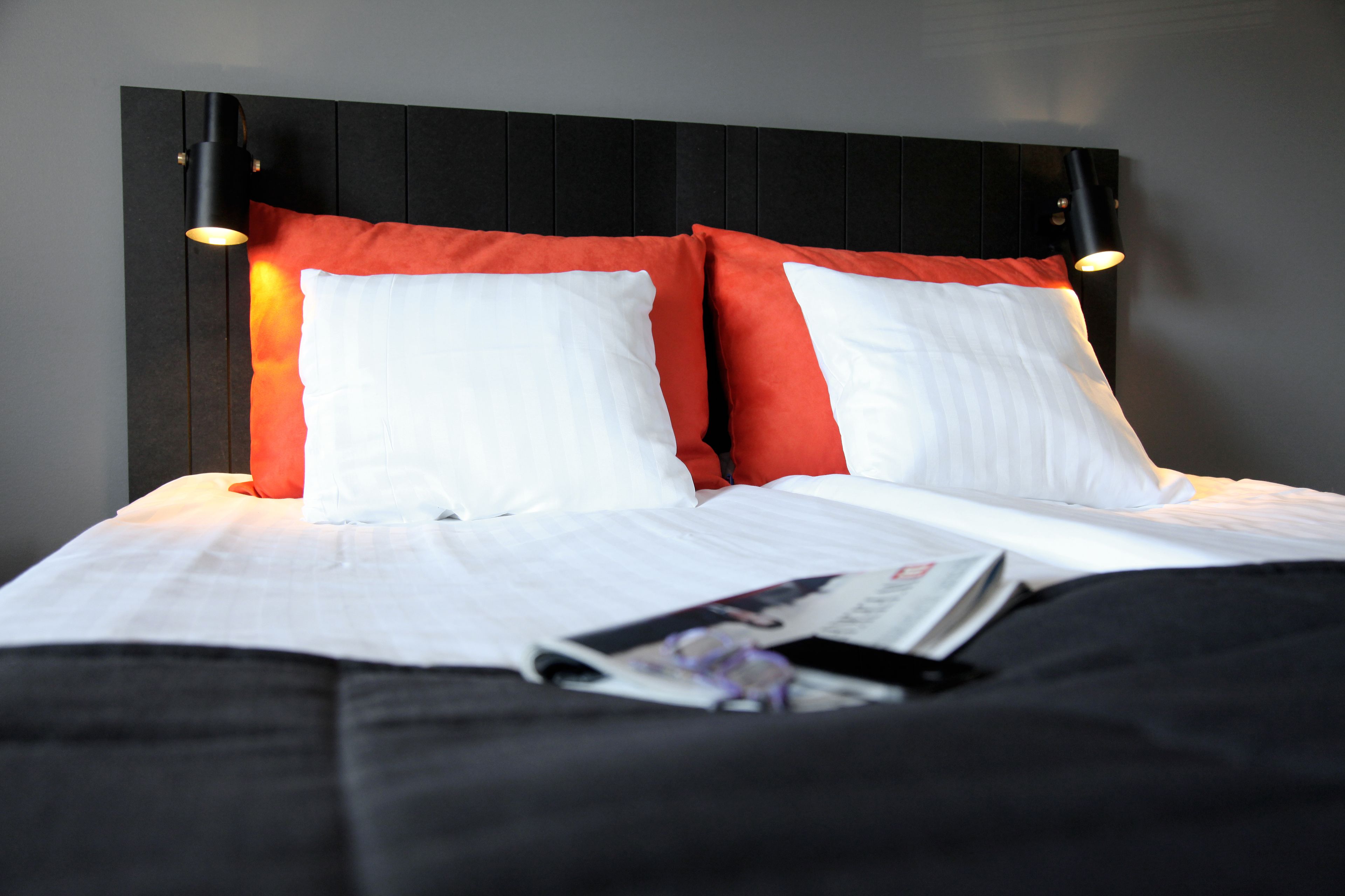 in-room safe, individually decorated, individually furnished, desk