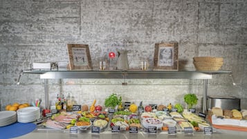 Tägliches Frühstücksbuffet gegen Gebühr
