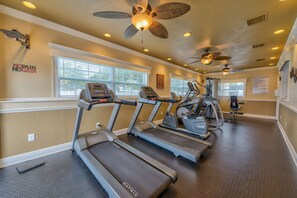 Gym - Arbor Terrace RV Resort (Bradenton)