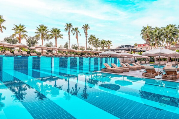 2 indoor pools, 3 outdoor pools, free pool cabanas, pool umbrellas - Belek Beach Resort Hotel - All inclusive (Serik)