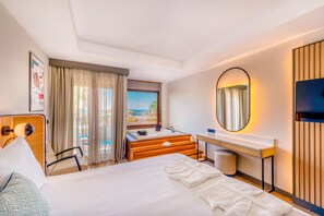 Comfort Standard Jacuzzi Room, +13 | Seprai premium, minibar gratis, brankas, dan didekorasi berbeda-beda