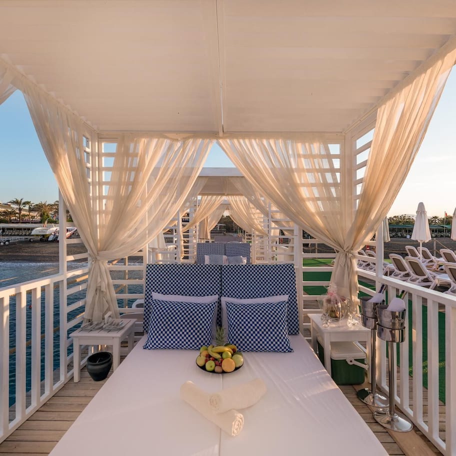 Private beach, sun loungers, beach umbrellas, beach towels