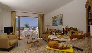 Flat-screen TV - Ona Beverly Hills Suites (Arona)