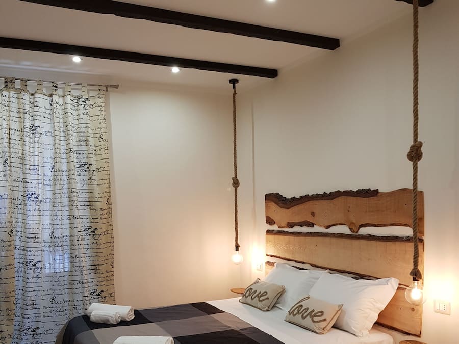 Desk, blackout curtains, rollaway beds, free WiFi