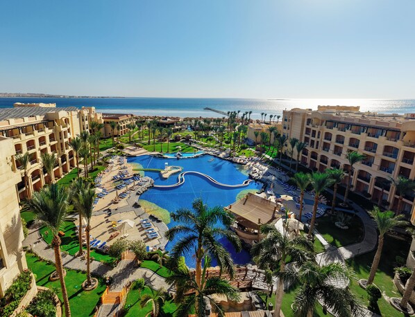 Exterior detail - Tropitel Sahl Hasheesh Resort (Sahl Hasheeh)