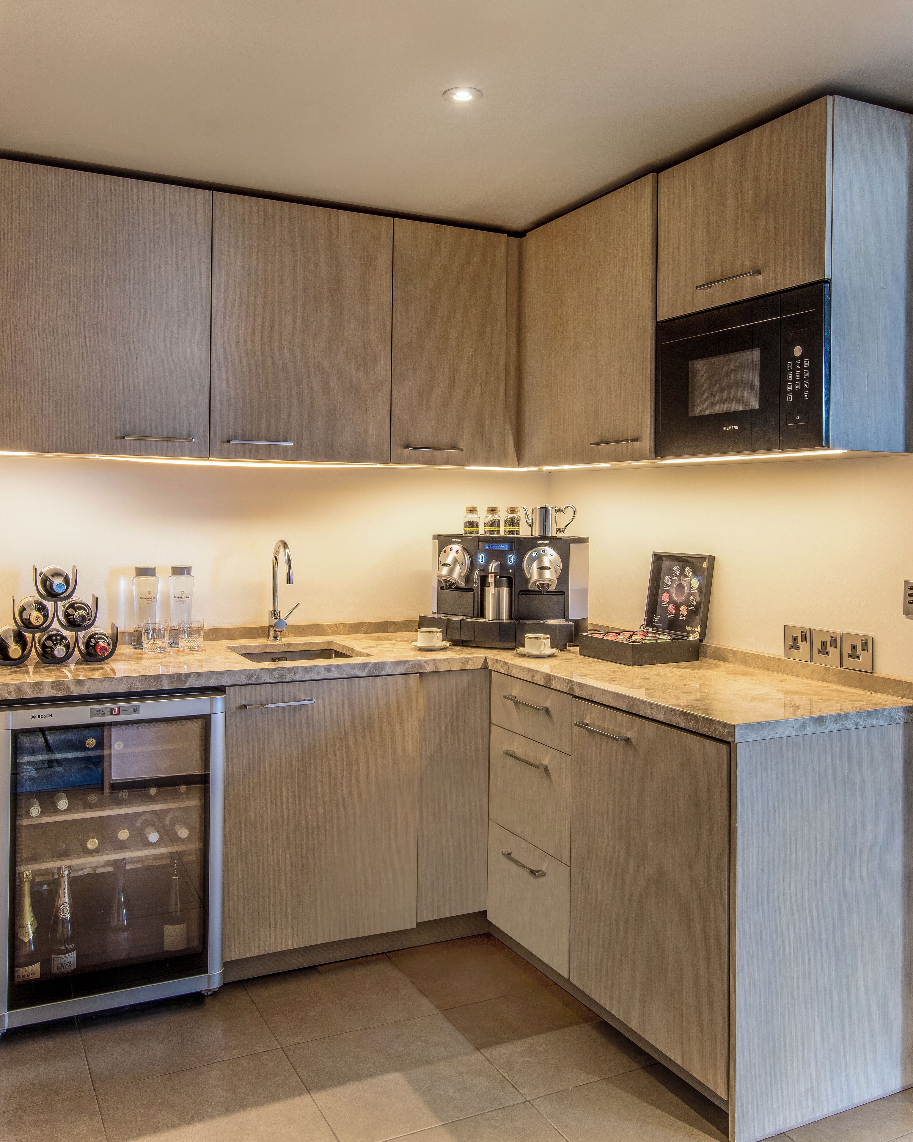 suite (london) | private kitchen | coffee/tea maker, electric kettle, high chair