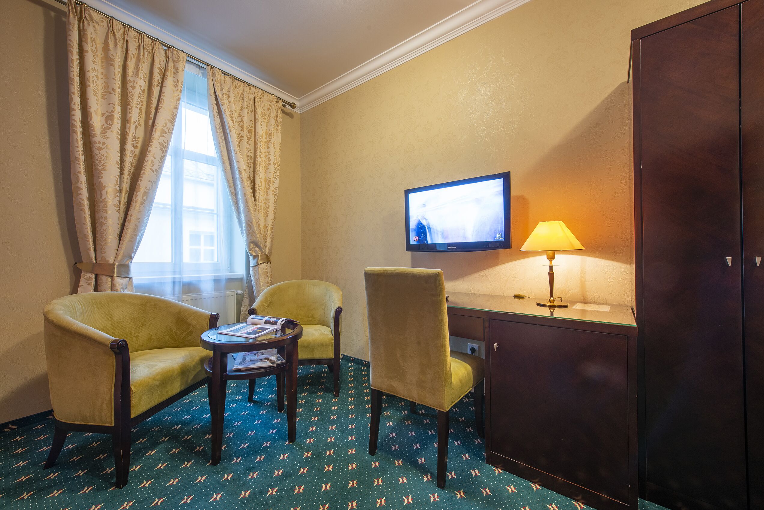 standard double room | minibar, in-room safe, desk, blackout curtains