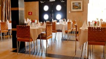 Dineren