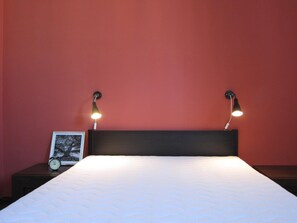 Lisävuoteet, ilmainen Wi-Fi, vuodevaatteet