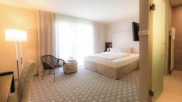 1 Schlafzimmer, Minibar, Zimmersafe, Schreibtisch