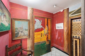 Reception - Pompeii Ruins Hotel (Torre Annunziata)