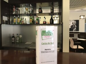 Bar (on property) - Viseu Garden Hotel (Viseu)