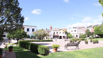 Deluxe Room | City view