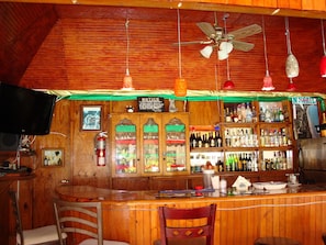 Bar (on property) - Rayon Hotel (Negril)