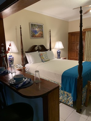 Apartment | Egyptian cotton sheets, premium bedding, down comforters - Rayon Hotel (Negril)