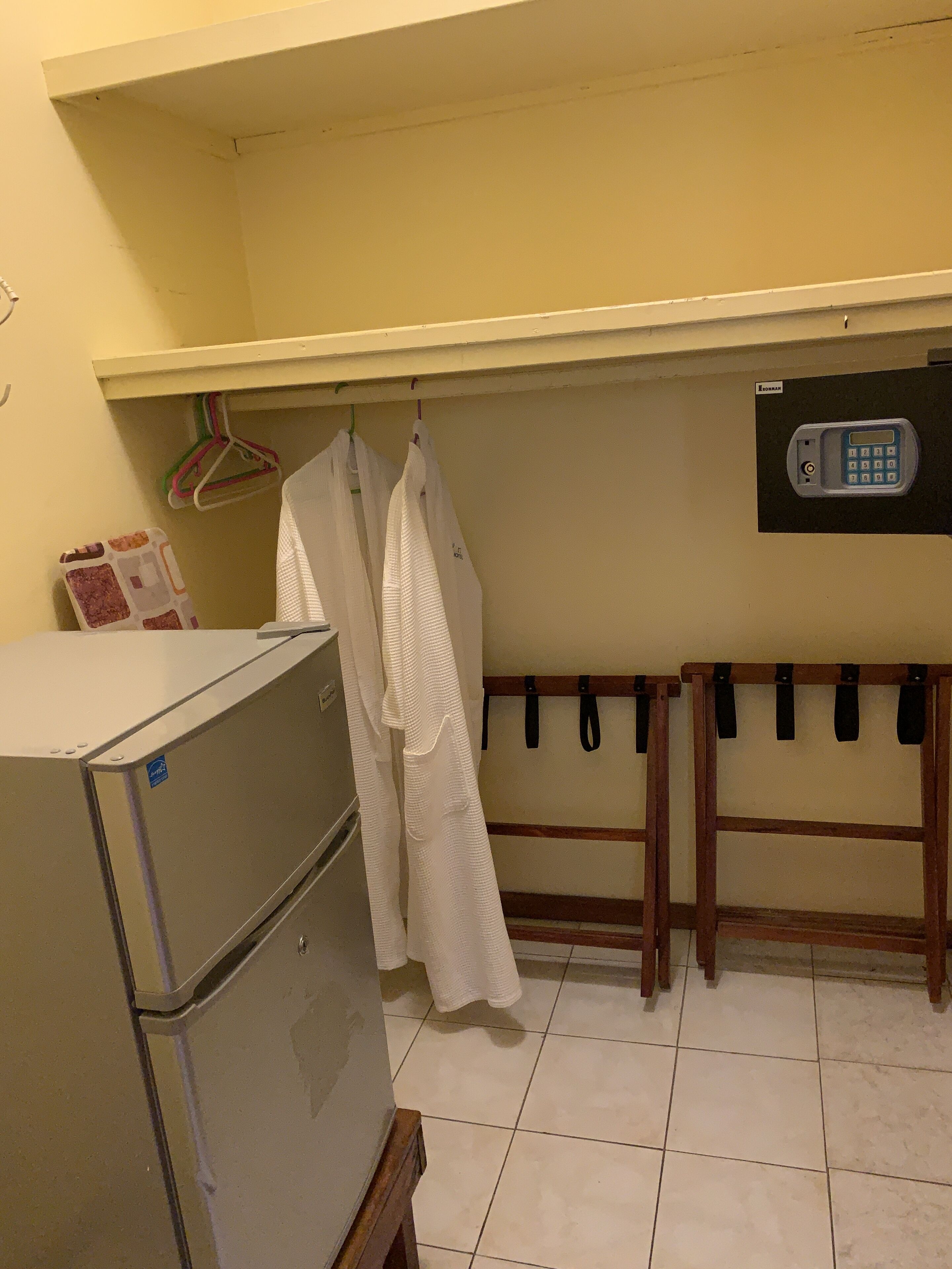 room, 1 king bed | 1 bedroom, egyptian cotton sheets, premium bedding, down duvets