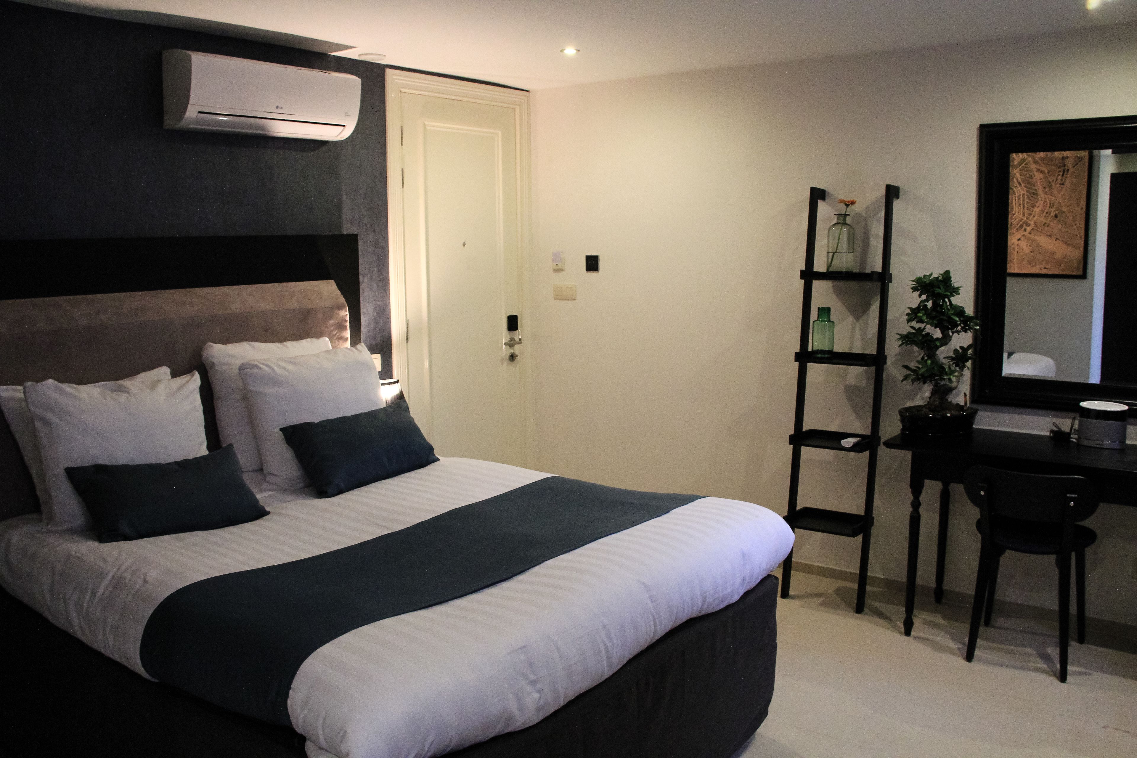 Photo - No. 377 House