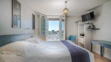 Superior Double Room, Harbour View | 2 bedrooms, hypo-allergenic bedding, individually decorated