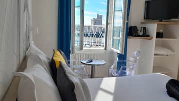 Chambre Double Supérieure, vue port
