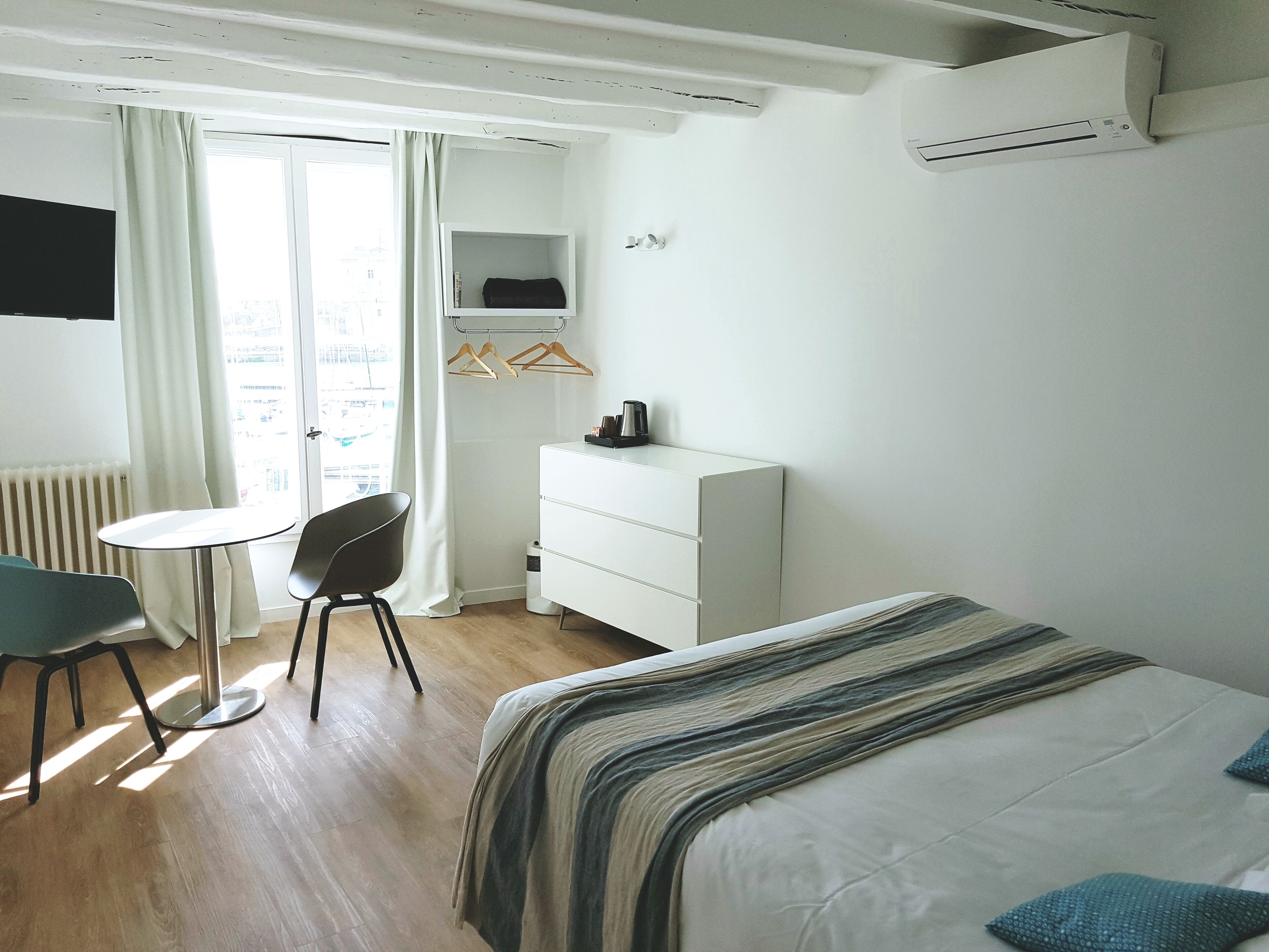 Suite Junior, vue mer | Literie hypoallergénique, décoration personnalisée