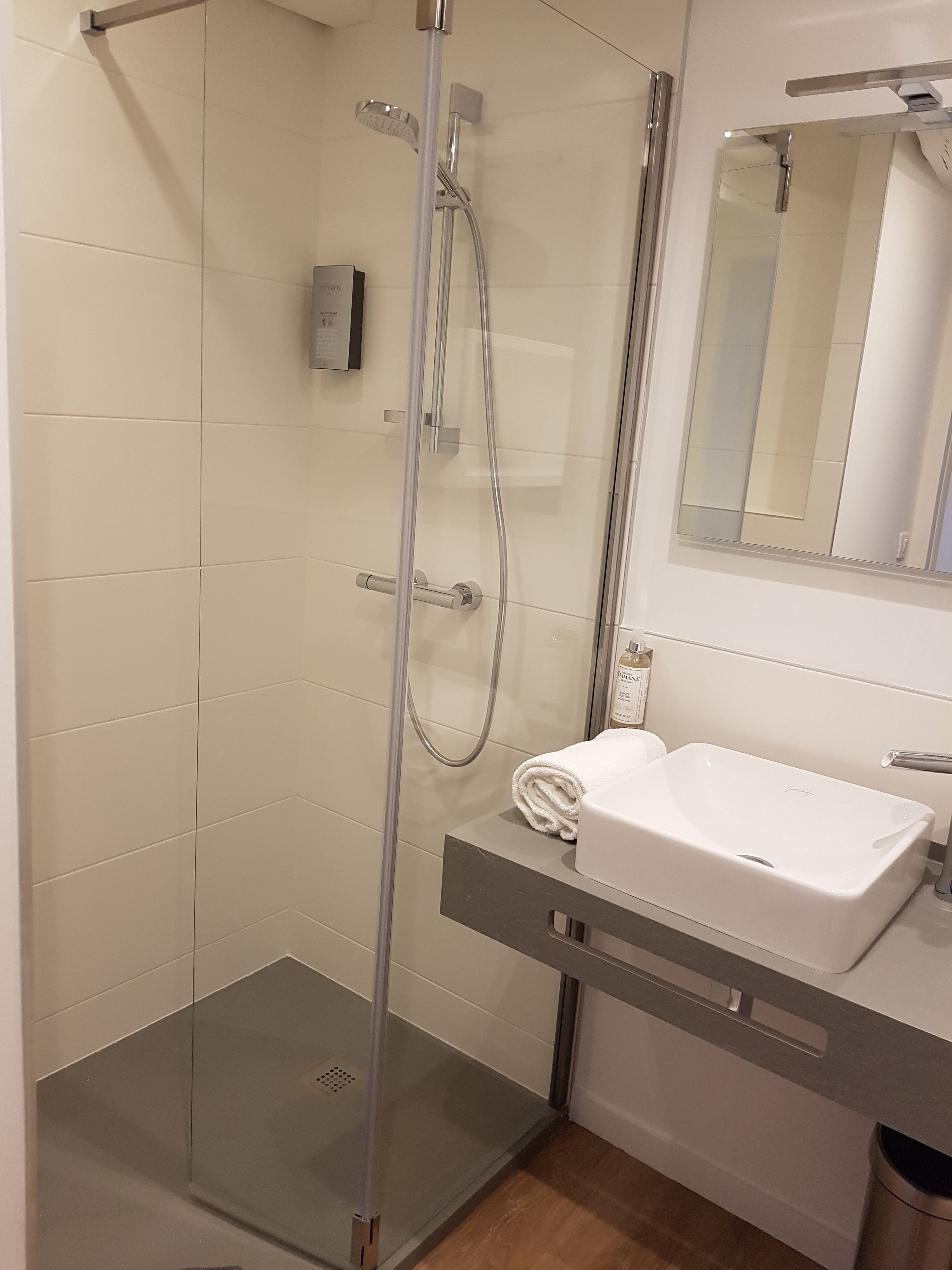 double room, courtyard area | bathroom | shower, free toiletries, hair dryer, towels