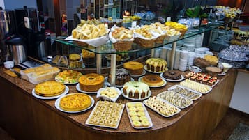 Desayuno buffet incluido todos los días