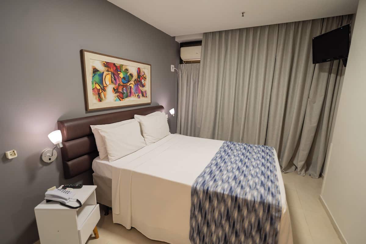 Deluxe Double Room, Lanai | 1 bedroom, minibar, in-room safe, desk