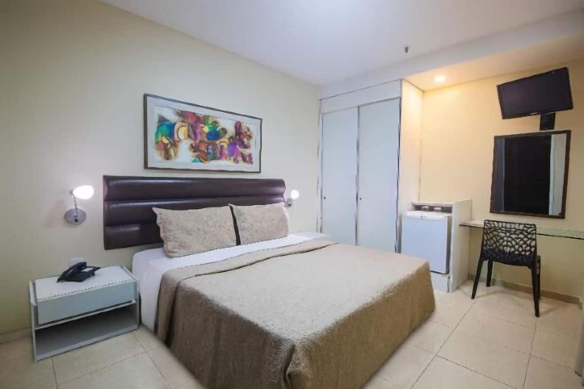 1 habitación, minibar, caja de seguridad en la habitación y escritorio