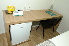 Standard Double Room | Minibar - Ímpar Suítes Expominas (Belo Horizonte)