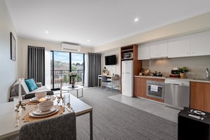 2 bedrooms, minibar, in-room safe, individually furnished