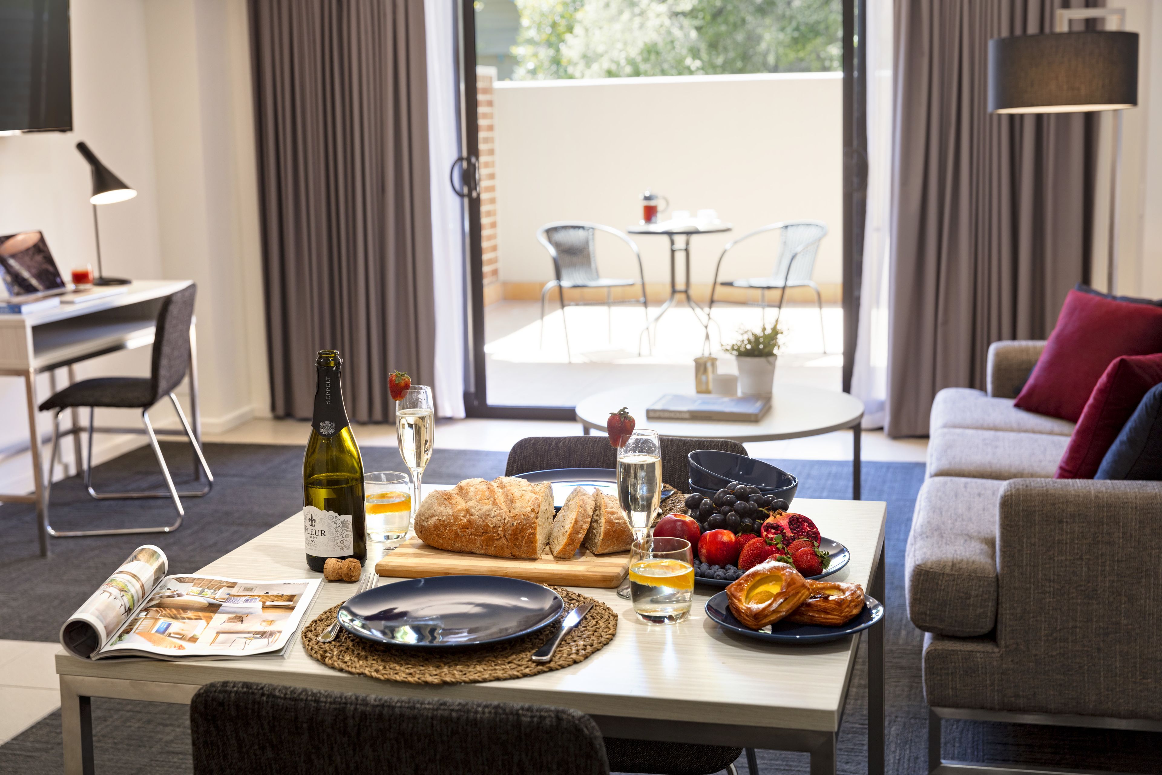 Appartement, 1 slaapkamer | Dineren op de kamer