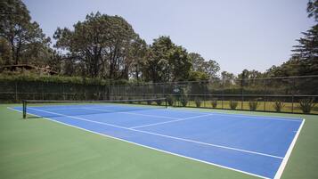 Tennis court