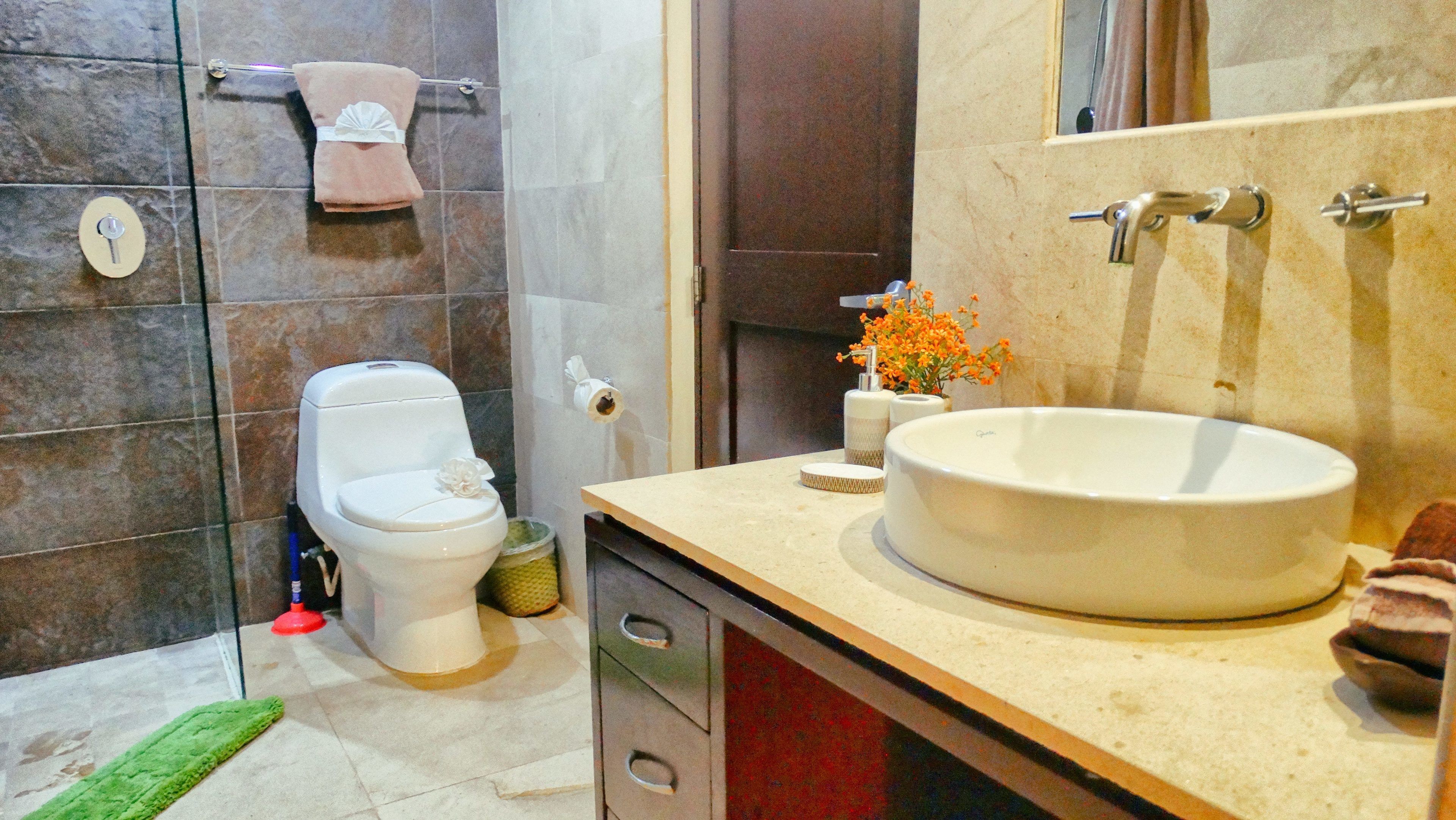 family apartment with jacuzzi and garden view | bathroom | shower, rainfall showerhead, towels, soap