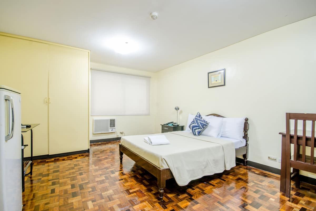 Studio Superior Room