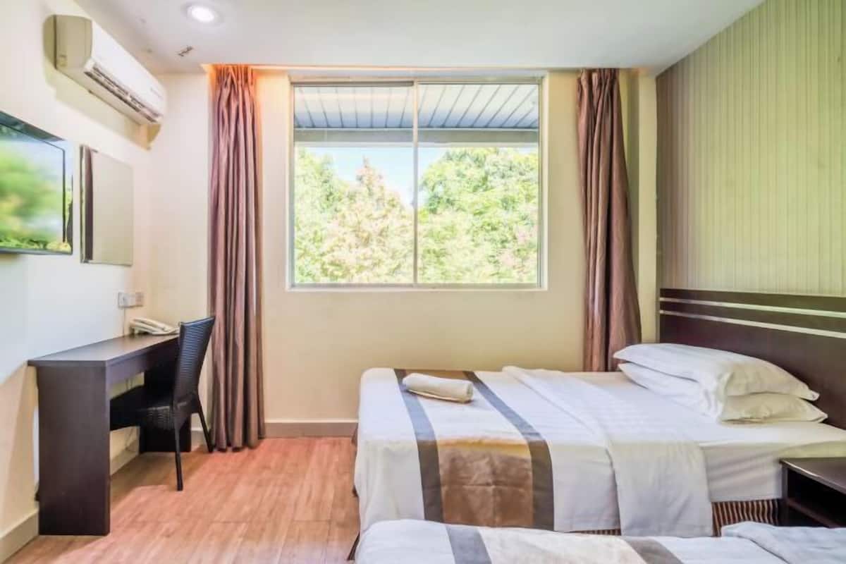 Iron/ironing board (on request), rollaway beds (surcharge), WiFi (free)